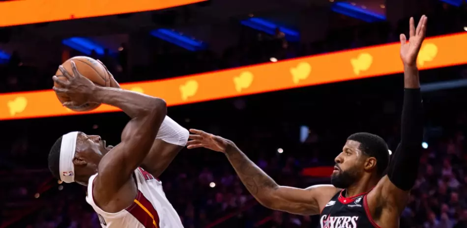 Powell y Ware lideran a Heat ante los Sixers para su cuarta victoria consecutiva