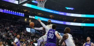 Los Lakers repiten triunfo ante Jazz pese a su sequía de triples en la NBA