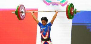 Cándida Vásquez logra oro y plata en levantamiento de pesas en Juegos Bolivarianos