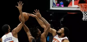 Towns anota 37 con 12 rebotes, Knicks vencen a Nets por partido seguido número 12