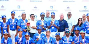 Los Constituyentes se coronan en el Béisbol U12