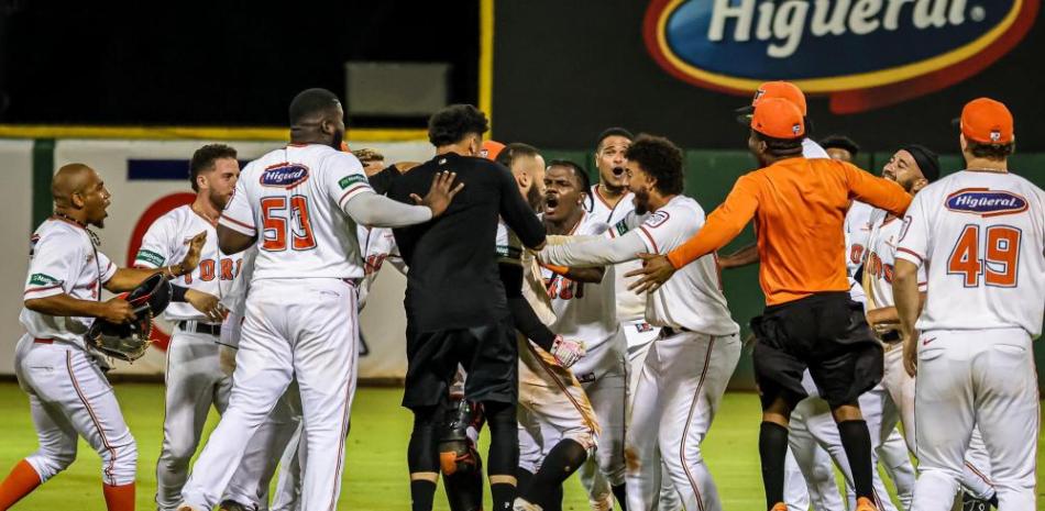 Hit de Gilberto Celestino deja a los Gigantes en el terreno