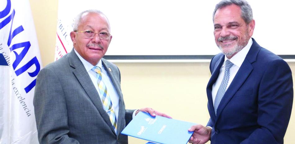 La DCNB y Onapi firman un acuerdo de cooperación