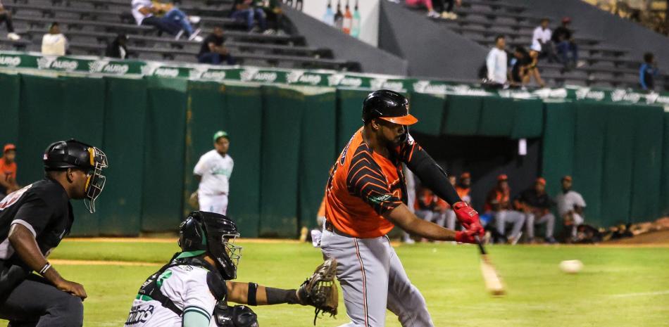 Jiménez, Celestino y bullpen conducen a Toros a derrotar a las Estrellas