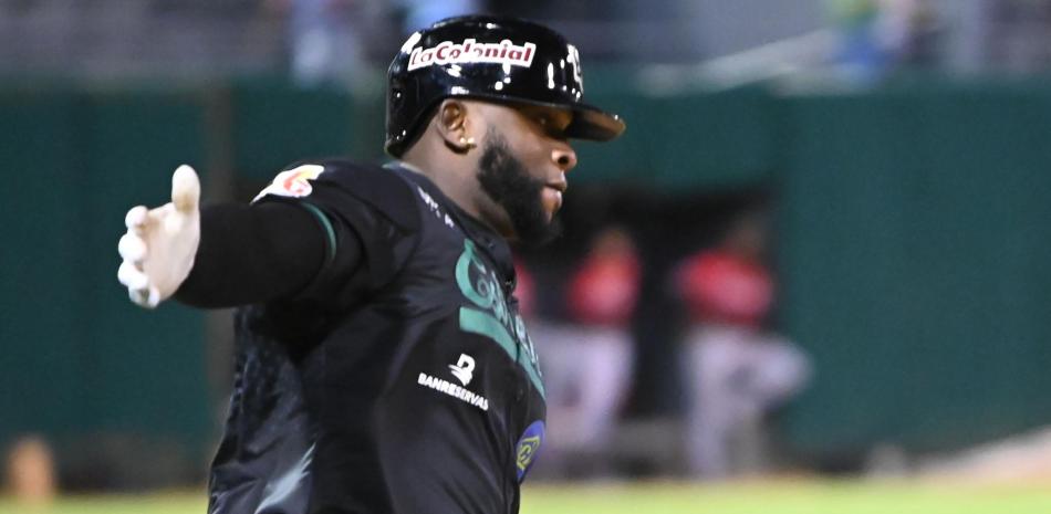 Miguel Sanó conecta dos jonrones para guiar a las Estrellas frente a los Gigantes