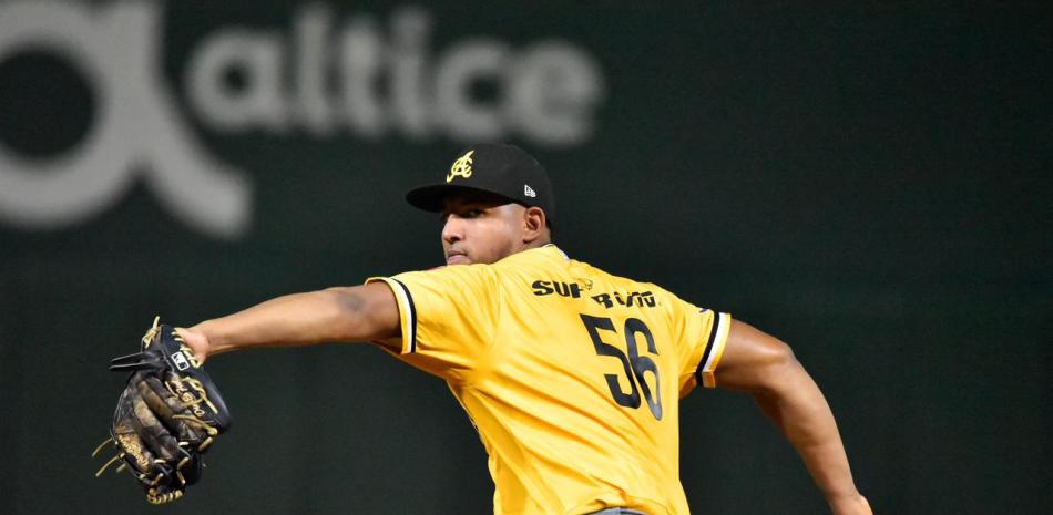 Las Aguilas superan al Licey y siguen firmes en la primera posición