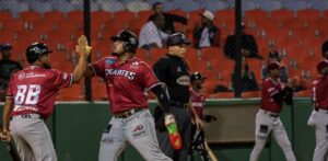 Gigantes sorprenden a los Toros con remontada en la novena entrada
