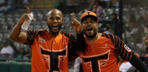Candelario y De la Cruz lideran triunfo de los Toros sobre Estrellas
