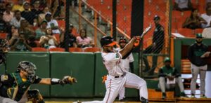 Peña, Lantigua y el bullpen guían a los Toros a vencer fácil a las Estrellas otra vez
