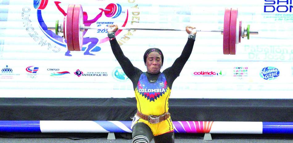 Las colombianas Mena y Sánchez se reparten medallas de oro en los 77 kilogramos