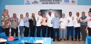 Garibaldy Bautista reelecto de manera unánime presidente de la Federación Dominicana de Softbol
