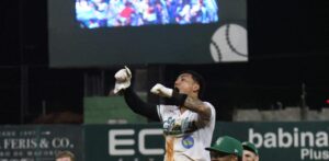 Munguía es héroe otra vez en la victoria de las Estrellas y escalan al tercer lugar