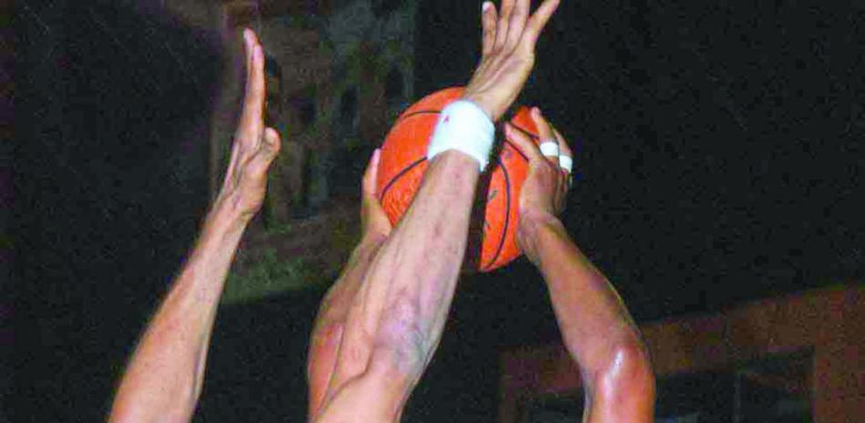 El obrero al que el básquet le “quitó” su padre