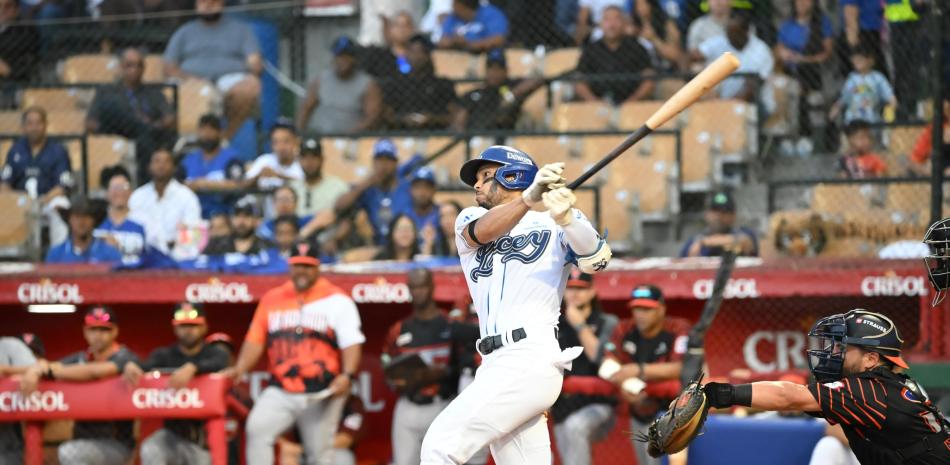 Gustavo Núñez valora haber llegado a los 400 hits en la Lidom