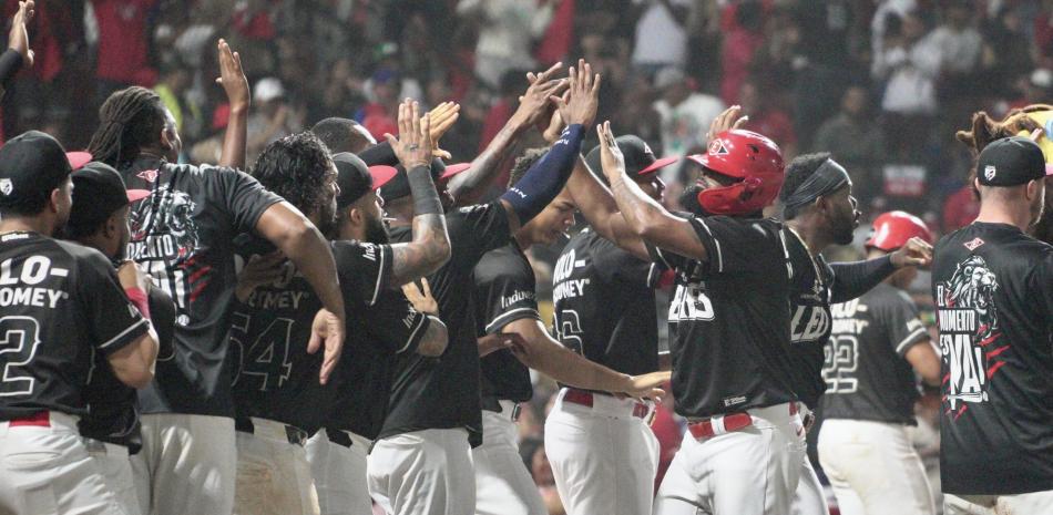 Leones eliminan a las Estrellas y avanzan al Todos Contra Todos