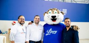 Más de 650 niños participan en almuerzo navideño de la Fundación Juancito Sport
