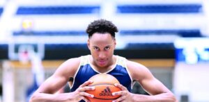 Rafael Castro muestra buen avance en NCAA