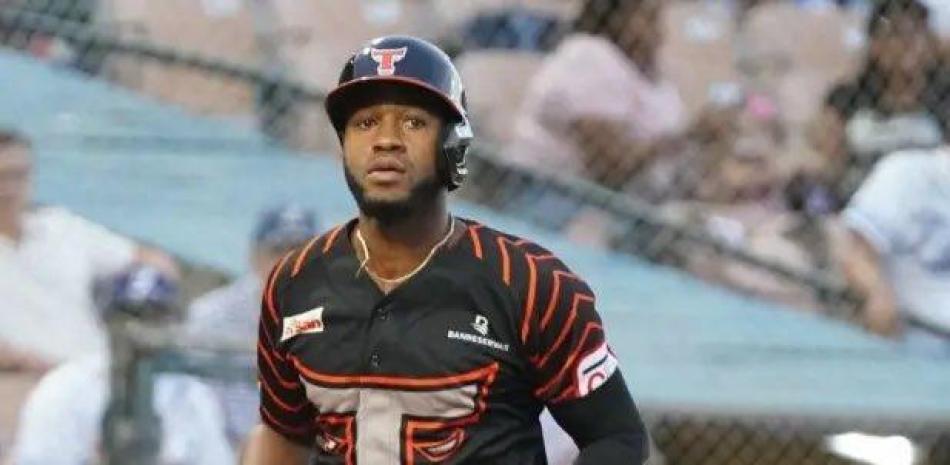 Bryan De la Cruz intenta relanzar su carrera