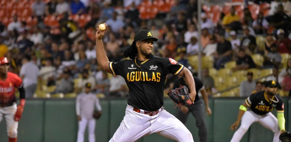 Águilas derrotan a Leones y se acercan