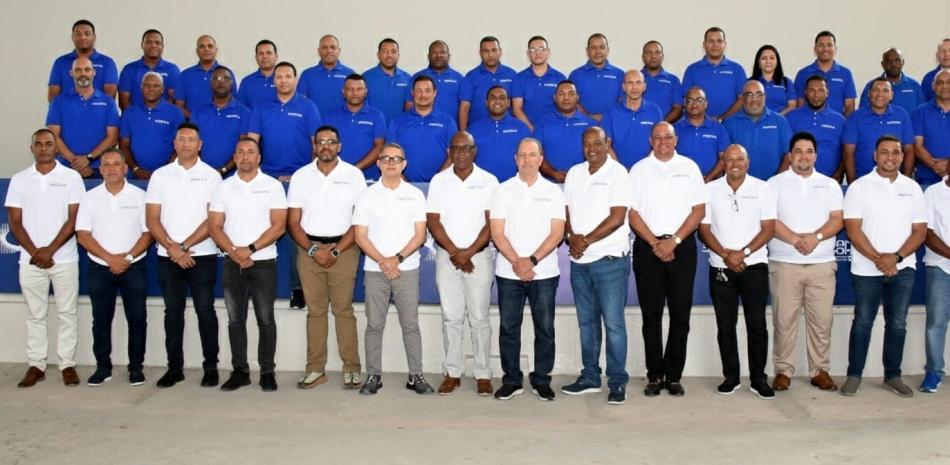 Garibaldy Bautista y Comité Ejecutivo de Fedosa presentan programa para el 2026