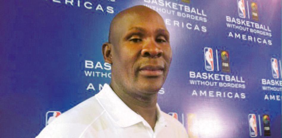 Tito Horford ofrecerá este sábado una clínica de básquet en el club Naco