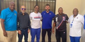 El técnico español Paco Redondo inicia clínica internacional reválida y actualización