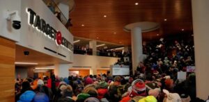 NBA pospone duelo de Timberwolves y Warriors en Minneapolis tras tiroteo fatal