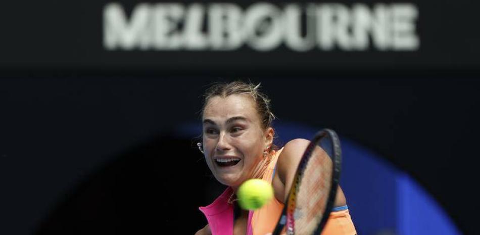 Aryna Sabalenka se impone a Victoria Mboko y avanza a los cuartos de final en Australia