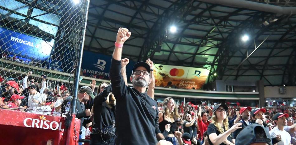 Bonetti celebra al Escogido con mensaje sobre estadio vacío, títulos, rosters y Albert Pujols