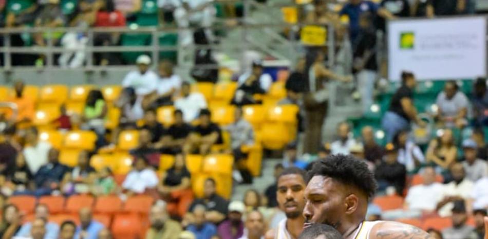 Santana y García conducen a Plaza Valerio a obtener la victoria sobre el GUG