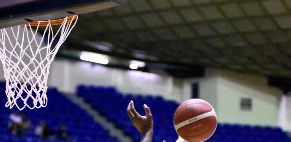 Egbuta lidera el triunfo de Cupes sobre GUG en el superior de Santiago