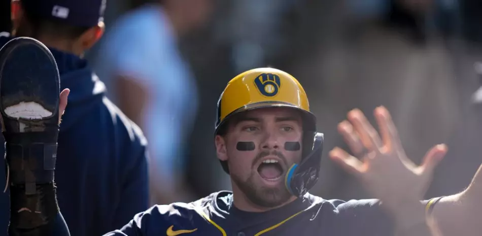 Medias Rojas refuerzan su cuadro, adquieren a Caleb Durbin en intercambio con Cerveceros