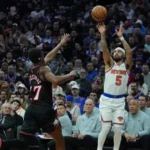 Knicks aplastan a Sixers en la noche de los ocho triples de José Alvarado