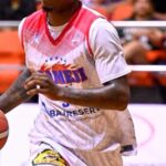 Fitzgerald anota 31, Sameji gana tercero en línea y se afianza en la primera posición