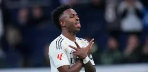 Vinícius anota 2 y Real Madrid sin Mbappé vence 4-1 a la Real Sociedad