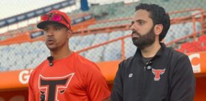 Estévez y Mejía continuarán como manager y gerente general de los Toros del Este