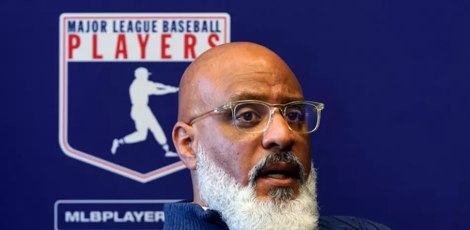 Tony Clark renuncia como director ejecutivo del sindicato de jugadores de MLB