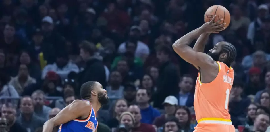 Los Cavs de Harden ganan pulso a Knicks; Kuminga y Murray debutan