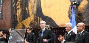 Abinader anuncia 31 techados multiusos en Santo Domingo con inversión mayor de RD$800 millones