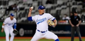 ¿Quién es Ronald Medrano, el nicaragüense que enfrentará a RD?