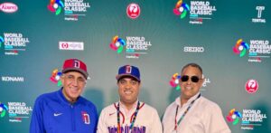 Kelvin Cruz, Roberto Rojas y Luisín Mejía se suman al entusiasmo de la diáspora en el LoanDepot Park