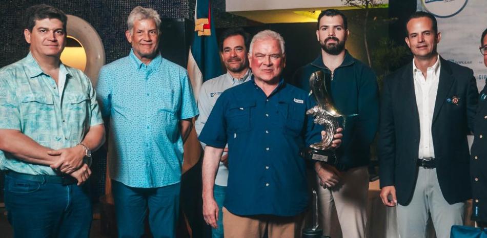 Fernando Lama y lancha Liquid acaparan honores en torneo pesca El Dorado