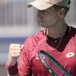 Martín Landaluce avanza a cuartos de final, sigue sorprendiendo en Miami