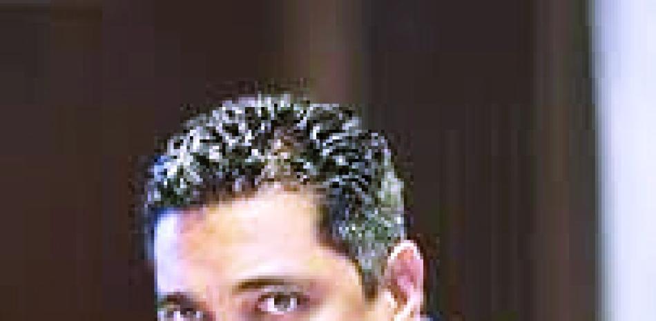 Demandan a Kelvin Cruz, lío por deuda Panam del 2003