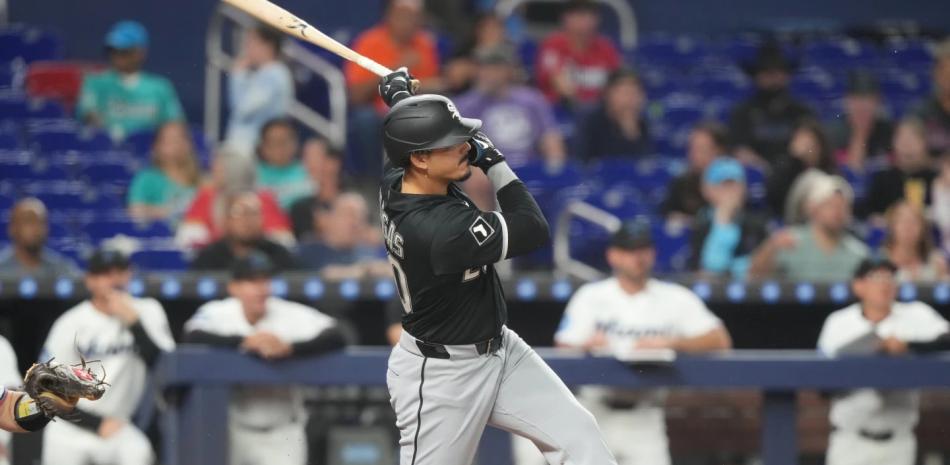 Miguel Vargas da un grand slam y los White Sox ganan el primero del año