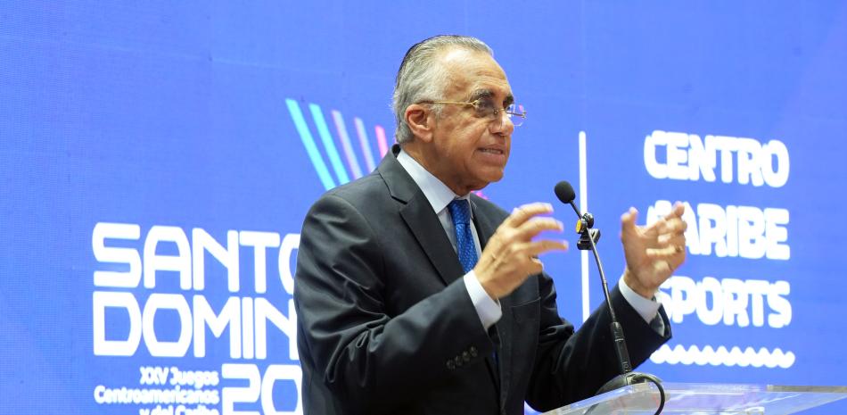 Luisín cataloga el Pabellón de Tenis de Mesa como “uno de los mejores del mundo”