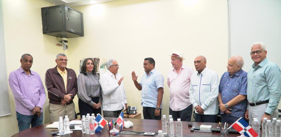 José P. Monegro ingresa al Pabellón de la fama como miembro del Comité Permanente