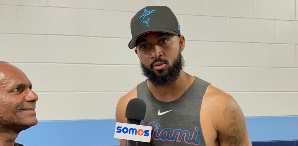 Sandy Alcántara, enfocado en rendir con Miami pese a rumores de cambio