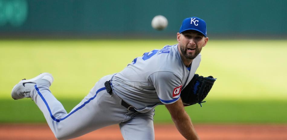 Jensen e India respaldan actuación de Wacha con jonrones y Reales vencen 4-2 a Guardianes