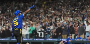 Arozarena da 1er. jonrón, Seattle corta una mala racha y vence 9-6 los Astros